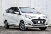 Jual Mobil Daihatsu Sigra R 2017 di Depok 1