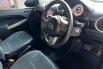 Dijual cepat mobil Mazda 2 R AT 2011, DKI Jakarta 4