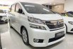 Dijual cepat mobil Toyota Vellfire V 2012 Putih, Jawa Timur 2