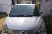 Jawa Barat, Nissan Serena Highway Star 2009 kondisi terawat 1