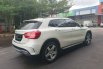 Jual Mobil Mercedes-Benz GLA 200 Sport AMG 2016/2017 Putih, DKI Jakarta 7