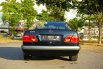 Dijual Mobil Bekas Mercedes Benz E230 2.3 AT 1997  New Eyes Hitam Surabaya 1