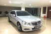 Dijual Mobil Mercedes-Benz E-Class E200 2012 di DKI Jakarta 5