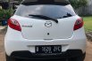 Dijual Mobil Mazda 2 R 2011 Terawat di Bekasi 3
