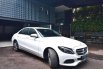 Dijual Mobil Mercedes-Benz C-Class C200 2016 di Jawa Barat 2