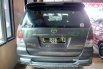 Dijual Mobil Toyota Kijang Innova E 2.0 M/T 2009 di Jawa Timur 6