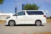 Jual Mobil Toyota Alphard SC 2.4 AT Putih Surabaya, Jawa Timur 5