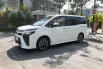 Dijual Mobil Bekas Toyota Voxy 2017 di Jawa Tengah 3