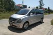 Dijual mobil bekas Hyundai H-1 2.5 CRDi, Jawa Barat  4