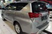 Dijual Cepat Toyota Kijang Innova V 2017 di Jawa Timur 4