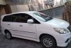 Dijual Mobil Toyota Kijang Innova V Luxury 2014 di Sulawesi Selatan    3