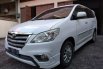 Dijual Mobil Toyota Kijang Innova V Luxury 2014 di Sulawesi Selatan    2