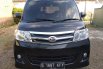 Dijual cepat Daihatsu Luxio X 2011 Hitam di Jawa Tengah 6