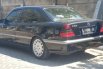 Jual Mobil Mercedes-Benz C-Class C 240 2000 di Jawa Timur 3