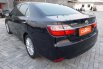 Toyota Camry 2.5 V AT 2017 Hitam 5