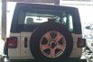 Jeep Wrangler Sport 2d putih 2020 4