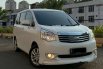 Mobil Toyota NAV1 2016 V Limited terbaik di DKI Jakarta 6