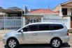 Jual mobil Nissan Grand Livina Ultimate 2011 bekas, Jawa Timur 3