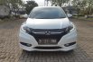 Honda HR-V 1.8 Prestige White On Black  Tgn 1 Pjk Pjg TDP 70Jt 4