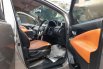 Jual Toyota Kijang Innova V 2016 harga murah di Riau 11