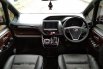 Jual cepat Toyota Voxy 2017 di Banten 17