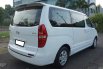 Hyundai H-1 Elegance 2012 Putih 2