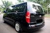 Hyundai H-1 XG Bensin 2012 Hitam 4