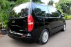 Hyundai H-1 XG Bensin 2012 Hitam 5