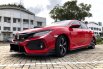 Honda Civic ES 2018 Hatchback 3