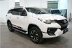 Jual mobil bekas murah Toyota Fortuner TRD 2017 di Jawa Timur 12