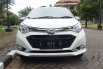 Jawa Timur, Daihatsu Sigra R 2017 kondisi terawat 11