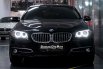 BMW 5 Series 520d 2014 Hitam 2