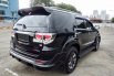 Toyota Fortuner 2014 Hitam 2