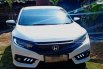 Honda Civic Turbo ES 2017 1