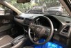 Dijual mobil bekas Honda HR-V E, Jawa Timur  8