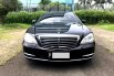 Mercedes-Benz S-Class S 300 L 2008 Hitam 3