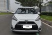 Mobil Toyota Sienta 2017 G terbaik di Banten 7