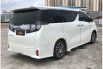 DKI Jakarta, Toyota Vellfire ZG 2016 kondisi terawat 12