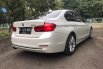 BMW 3 Series 320i 2016 Sedan 3