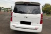 Hyundai H-1 XG BENSIN 2012 Putih 6