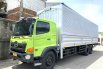 Rental sewa fuso hino tronton 6x2 isuzu giga wingbox wbox 2016 2017 2