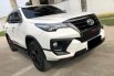 Toyota Fortuner 2.4 VRZ TRD AT 2020 Putih 2