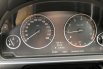 BMW 5 Series 523i 2011 Sedan 10