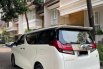 Mobil Toyota Alphard 2015 G dijual, DKI Jakarta 3