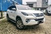 Toyota Fortuner 2.4 VRZ AT Putih 5