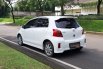 Toyota Yaris E 2012 6