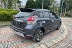 Jual cepat Toyota Yaris Heykers 2017 di Riau 4