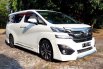 Jawa Tengah, Toyota Vellfire G 2016 kondisi terawat 2