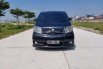 Jawa Barat, jual mobil Toyota Alphard 2005 dengan harga terjangkau 1