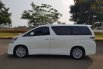 DKI Jakarta, Toyota Vellfire ZG 2013 kondisi terawat 8